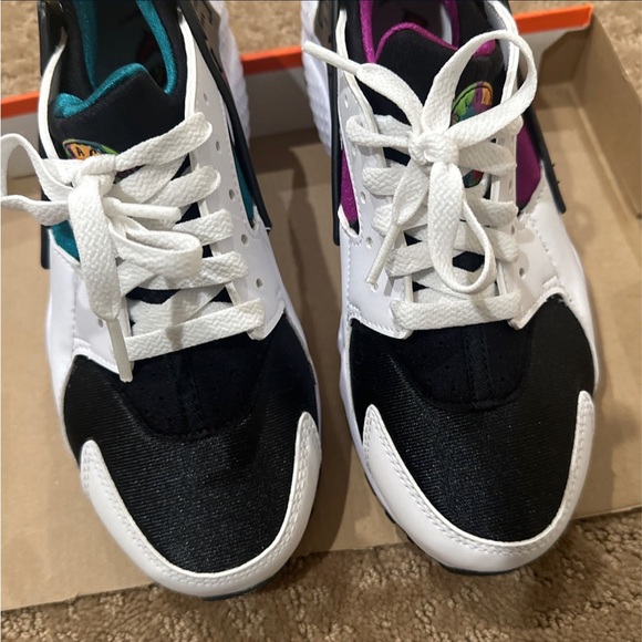 Nike girls 5.5 youth new - Picture 3 of 3